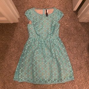 Kensie light turquoise cap sleeve dress